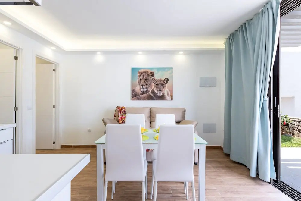 263Precious Bungalow with terrace