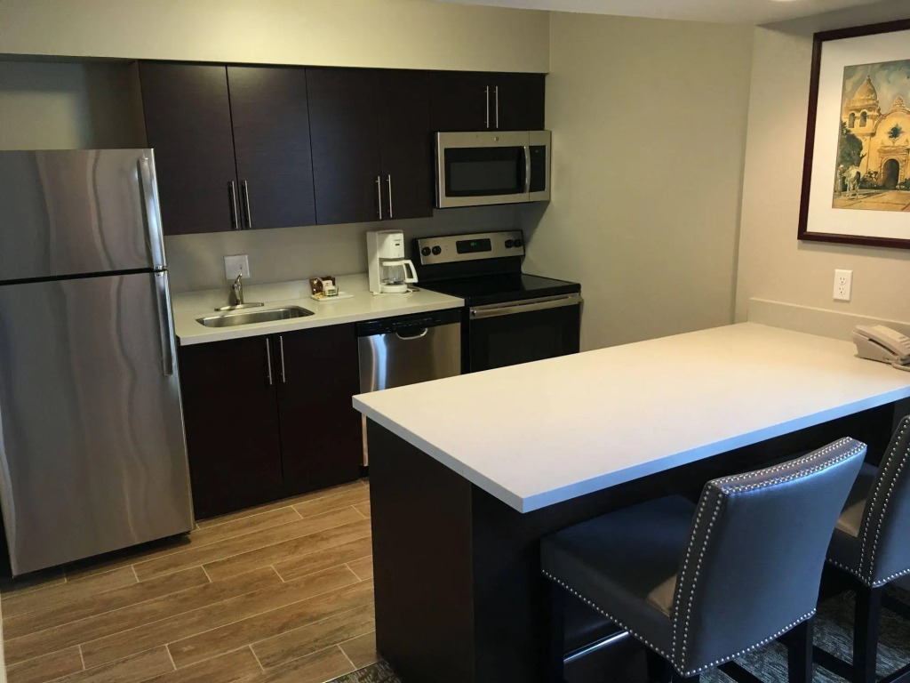 Chase Suite Hotel Newark Fremont