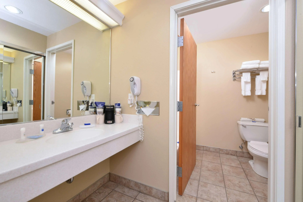 Best Western Lodge at Rivers Edge