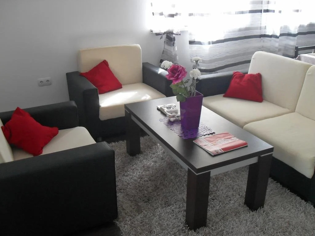 Sunny Dream Family Apartments
