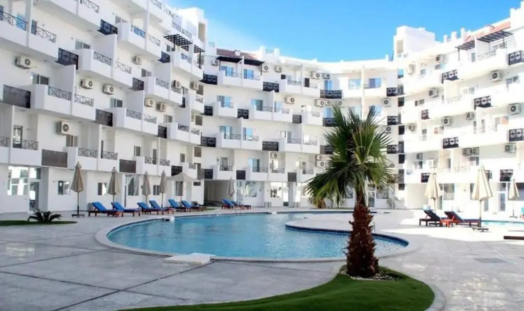 Sea View * Swimming Pools * Near ElGouna * WiFi G49