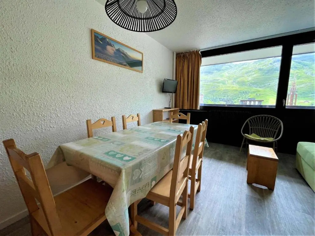 Appartement Les Menuires, 2 pièces, 6 personnes - FR-1-452-179