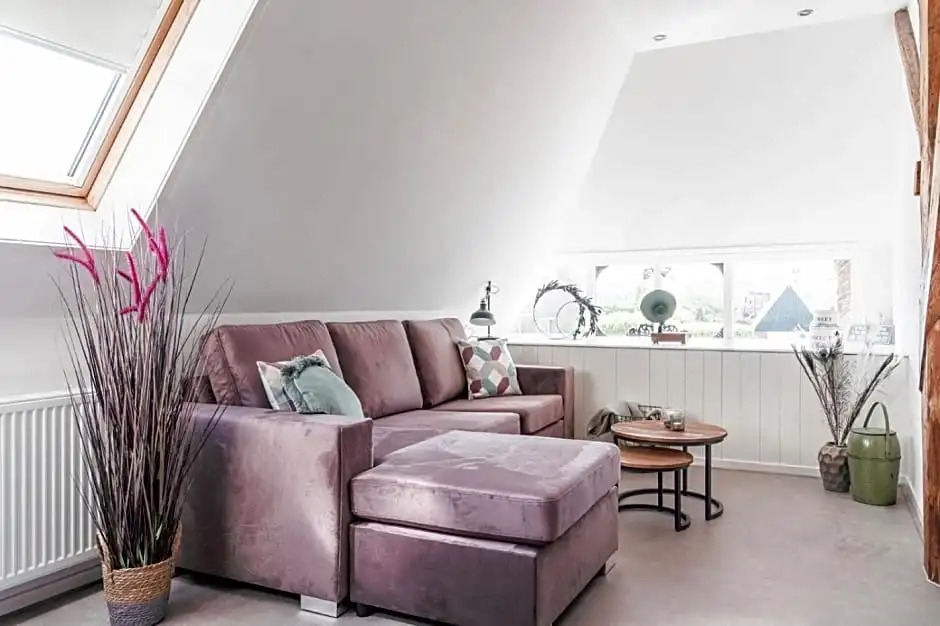 99 Lifestyle Suite