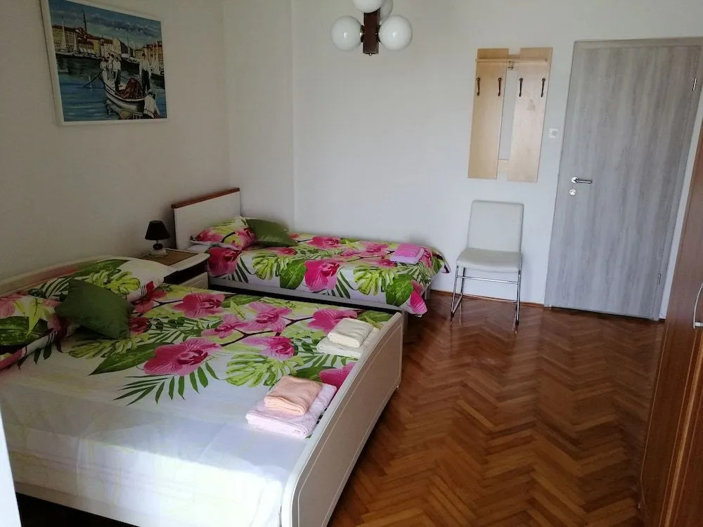 Viktor rooms and apartments