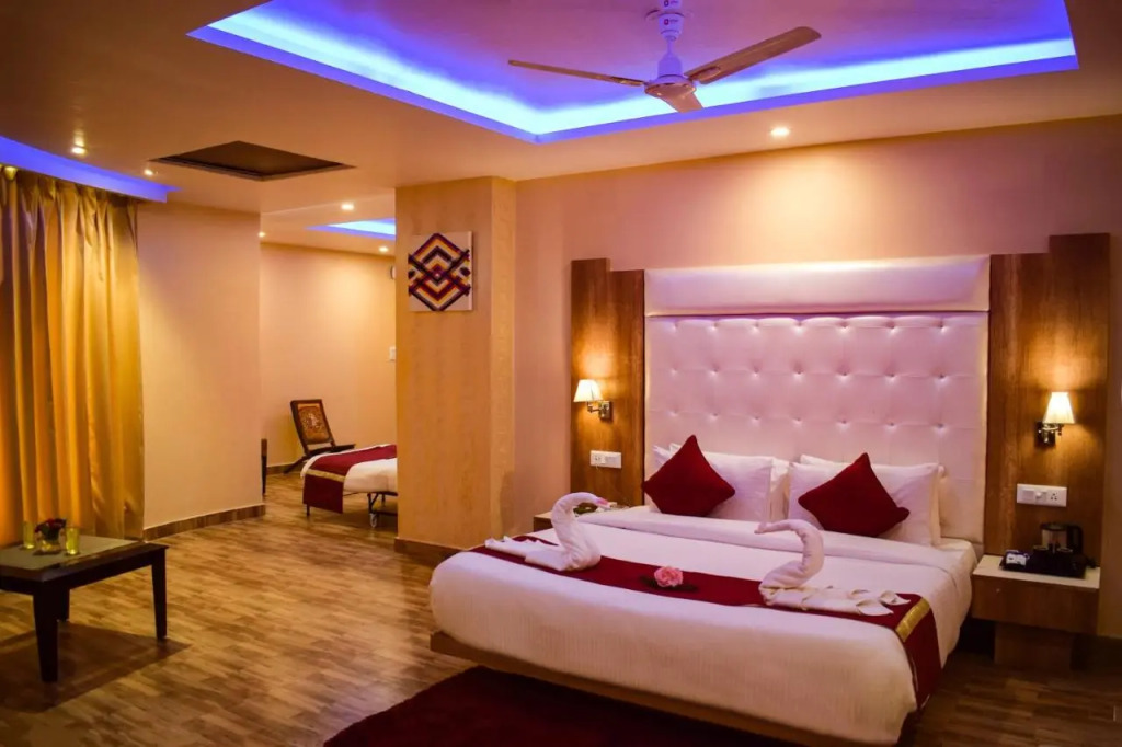 Aachman Nature Valley Resort Mashobra BY NAINA STAYCATION- Private Parking - Balcony and valley view Rooms