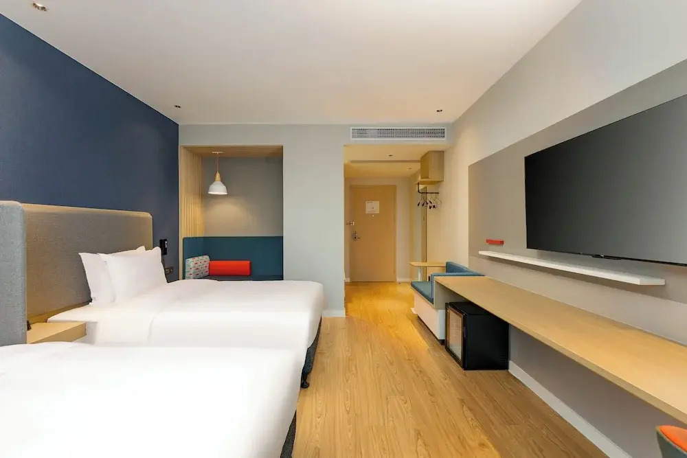 Holiday Inn Express Wuxi East Station by IHG