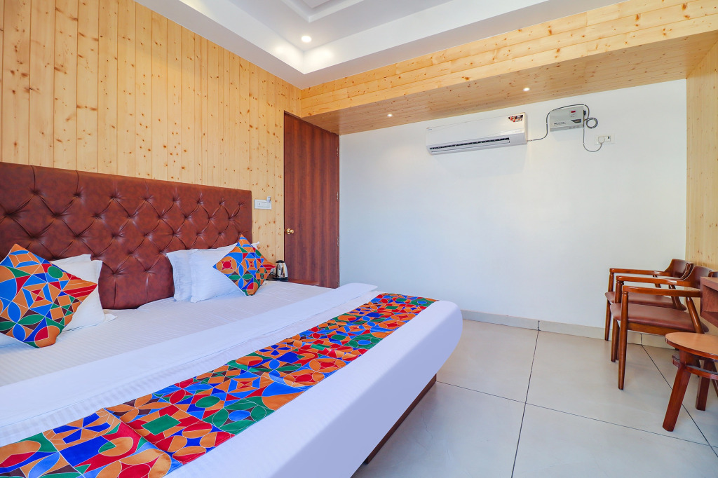 FabHotel Grand Arya