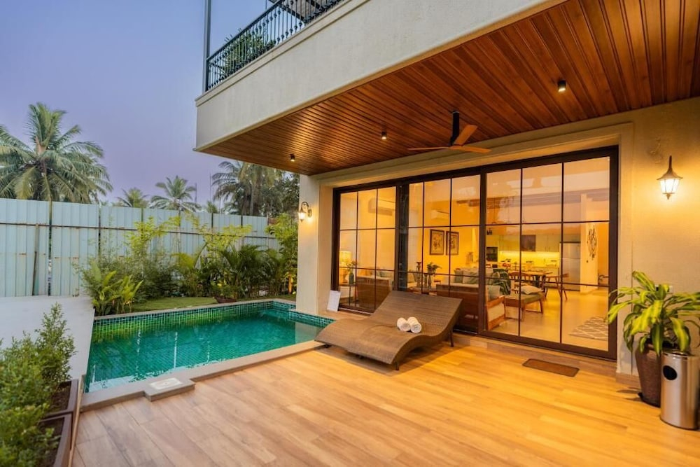 ELIVAAS Villa Verde 4-BHK Luxury Villa with Private Pool The Banyan Bliss