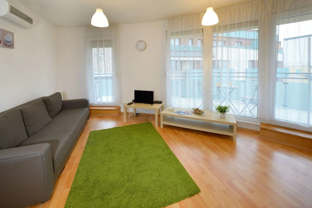 Corvina Apartments