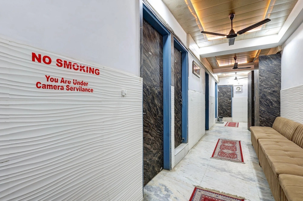 Mauryan Express Hotel Dabri Janakpuri