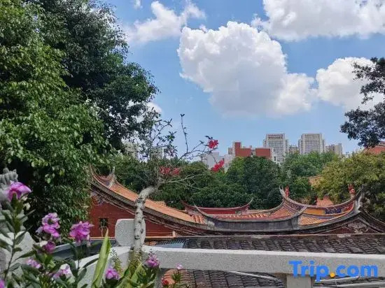Xixi Homestay (Zhonglou Chengtian Temple)