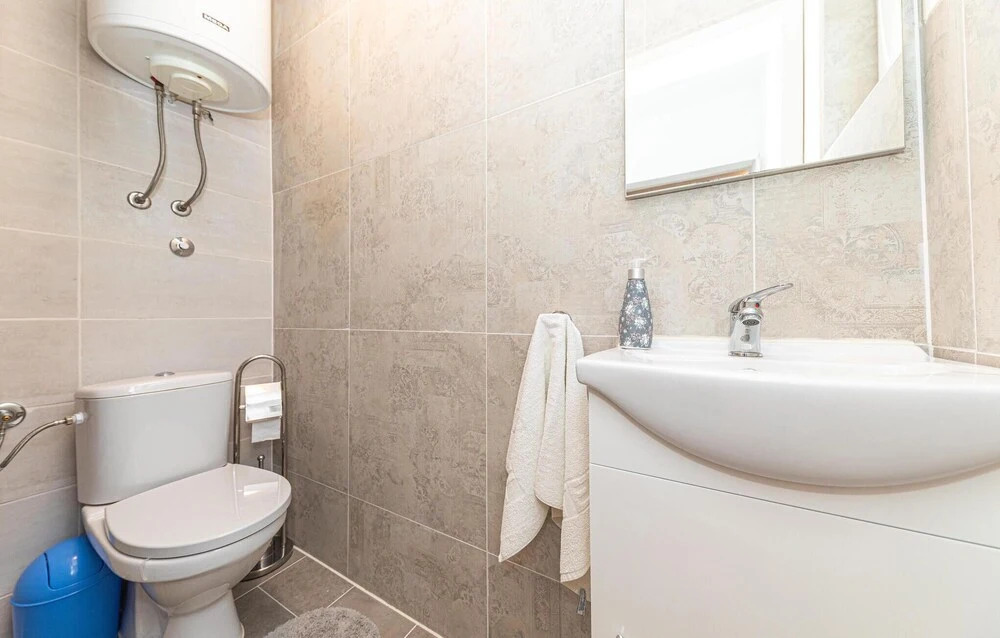 Nice Home in Kastel Kambelovac With Wifi and 3 Bedrooms