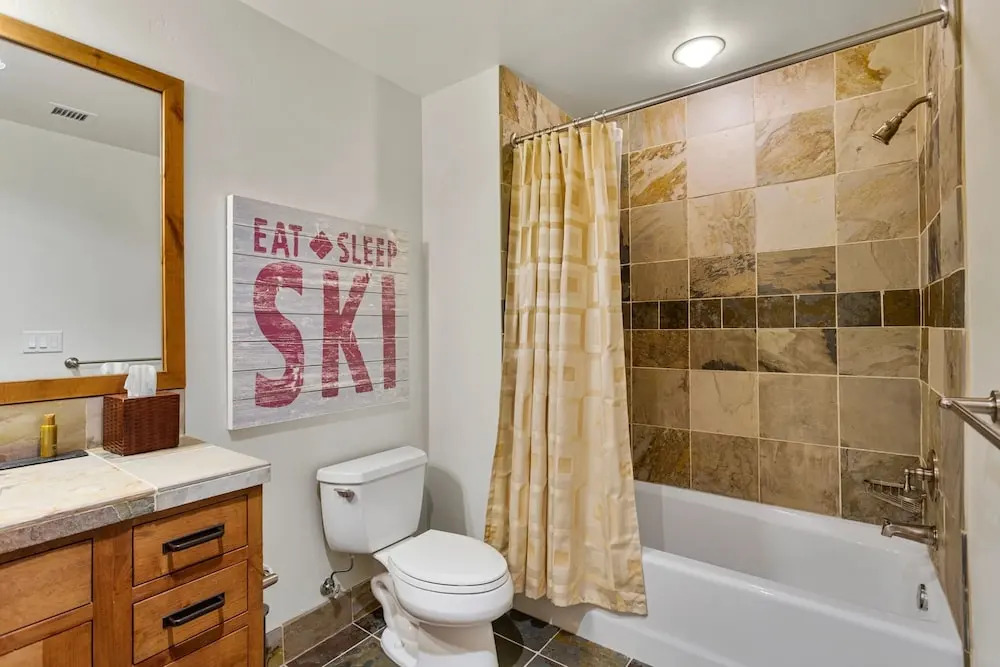 Shooting Star Lodge at Deer Valley Resort - Three Bedroom Residence #206 3 Condo