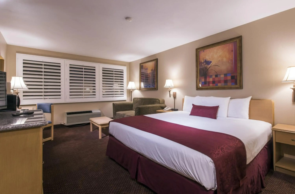 Grand Vista Hotel