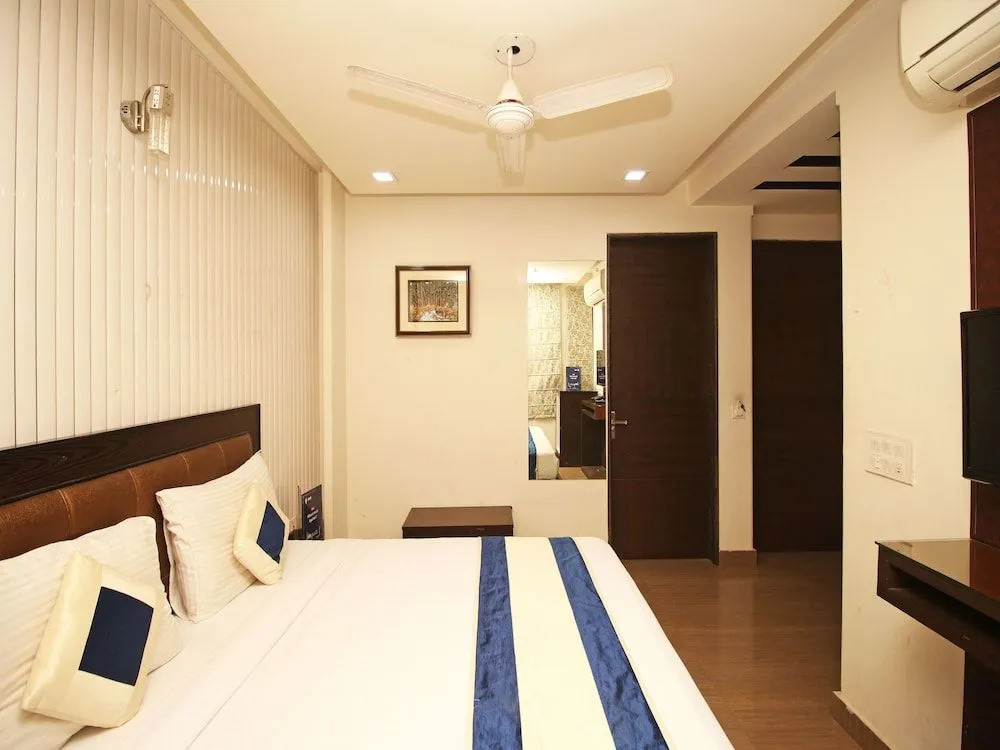 OYO Collection O 476 Hotel Gera's