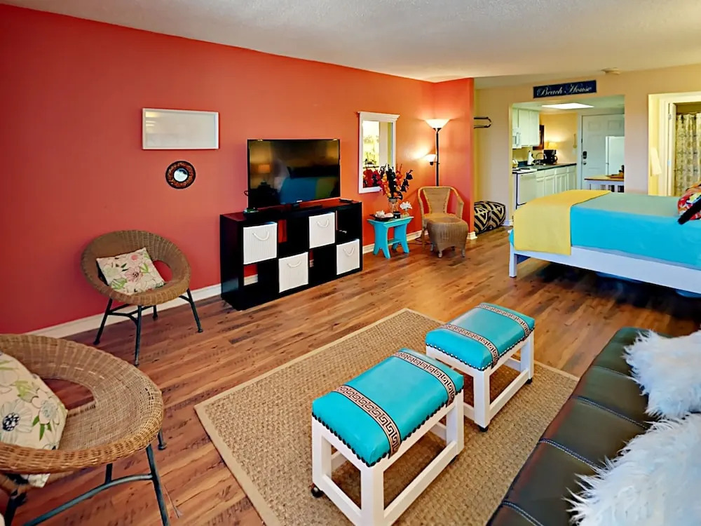 134 Sea Breeze - One Bedroom Condo