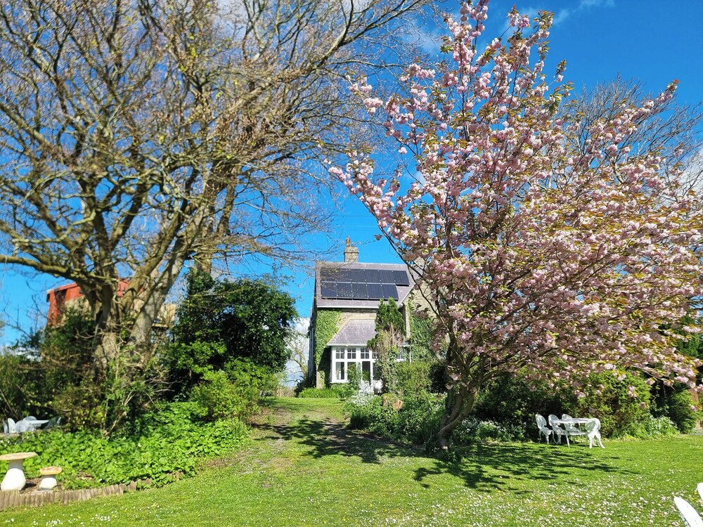 Ashleigh House