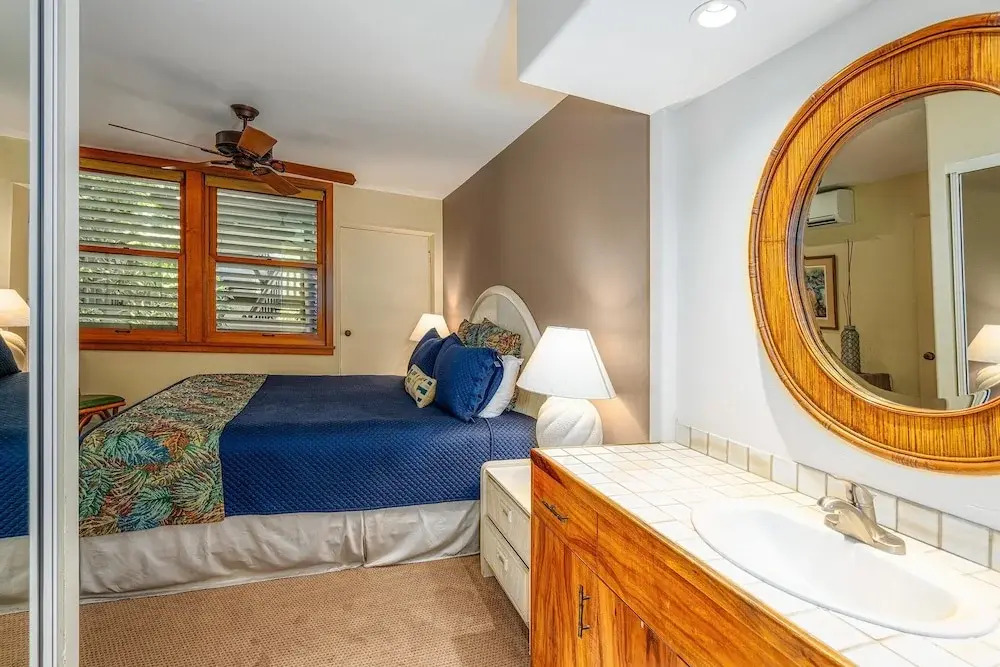 Hale Hui Kai 202 - Keawakapu Beach, Garden Views, Steps to the Beach, Split AC!