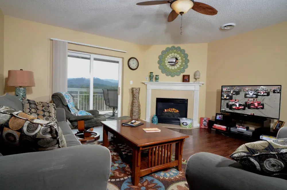 Whispering Pines 454