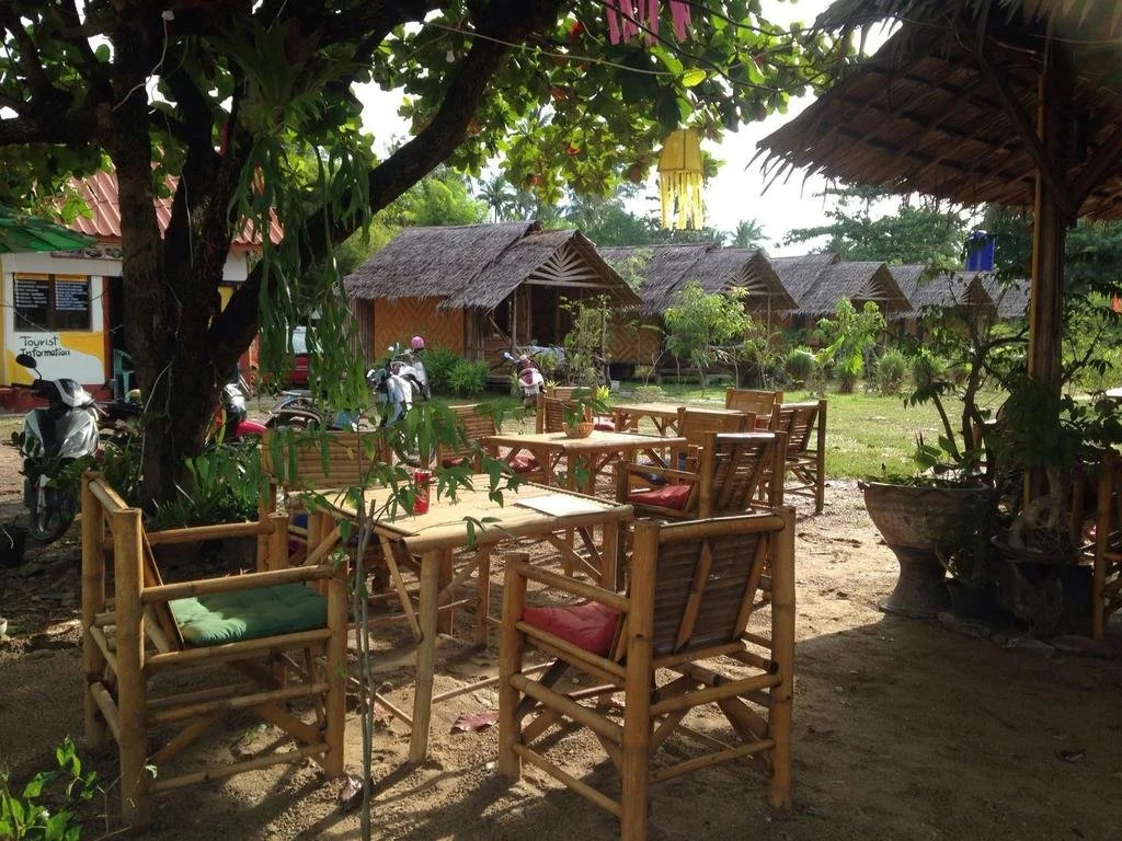 Sirianda Bungalows