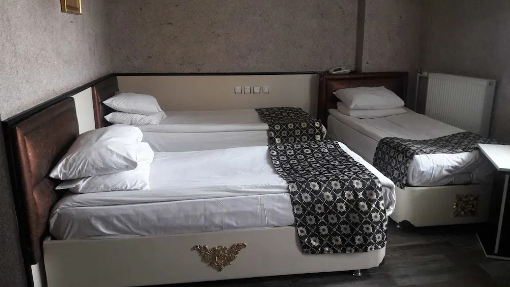 Katan Hotel
