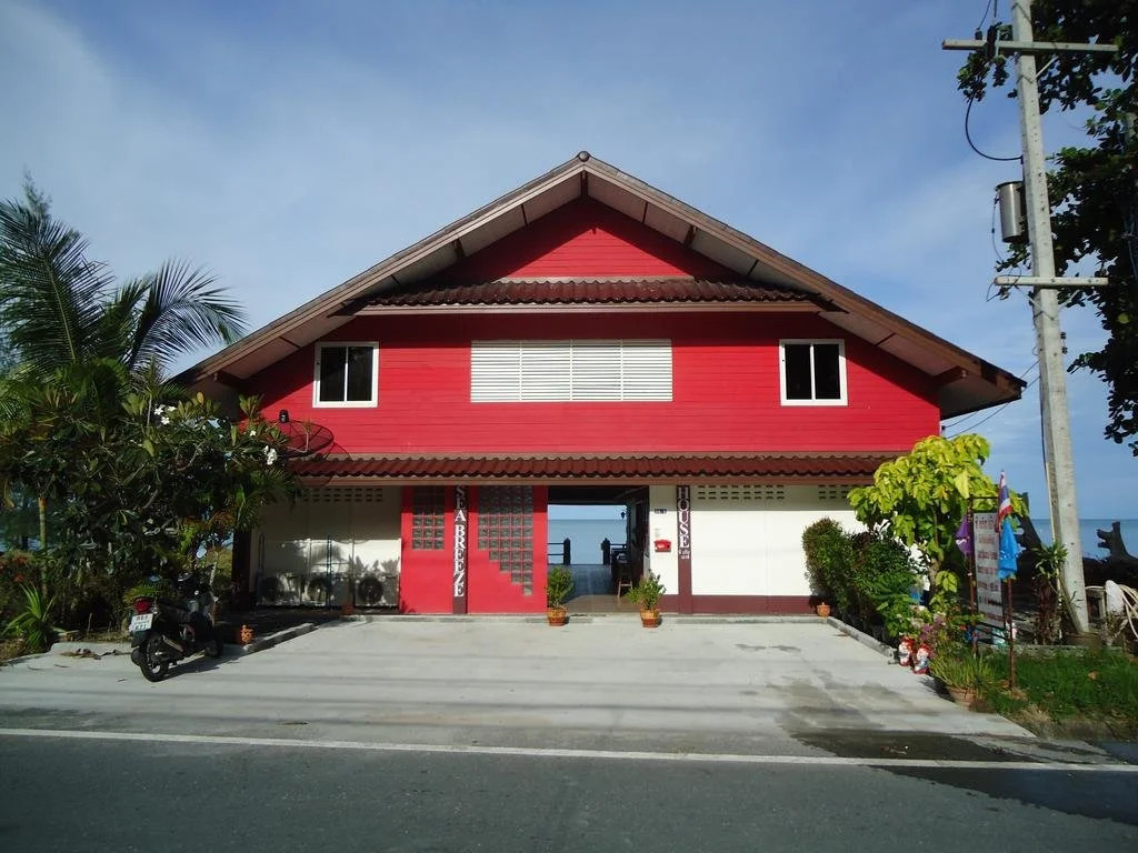 Sea Breeze House, Naiplao Beach