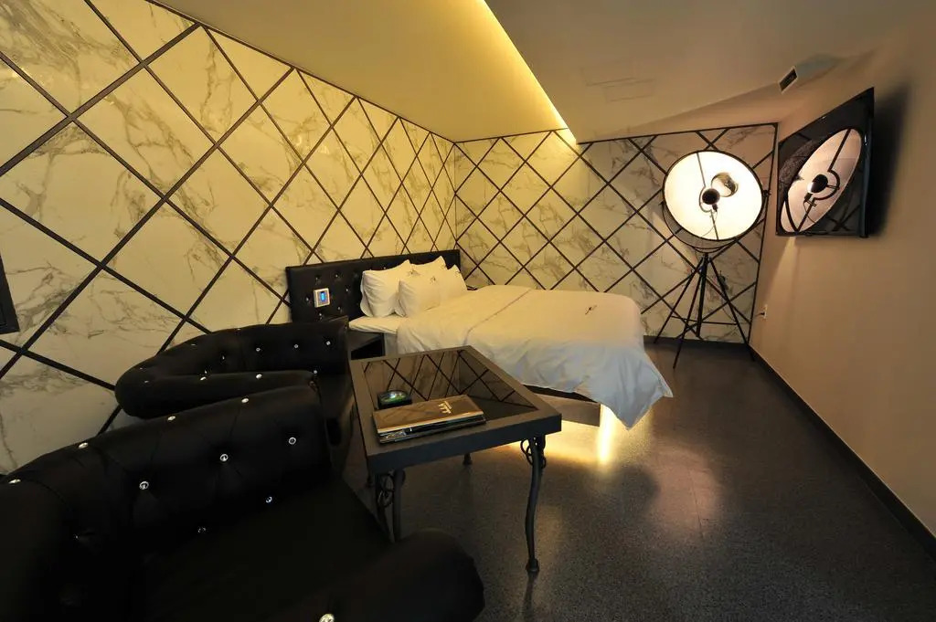 Ytt Hotel