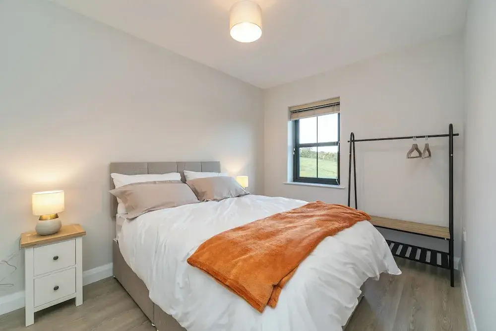 Modern Entire Home Retreat in Newry