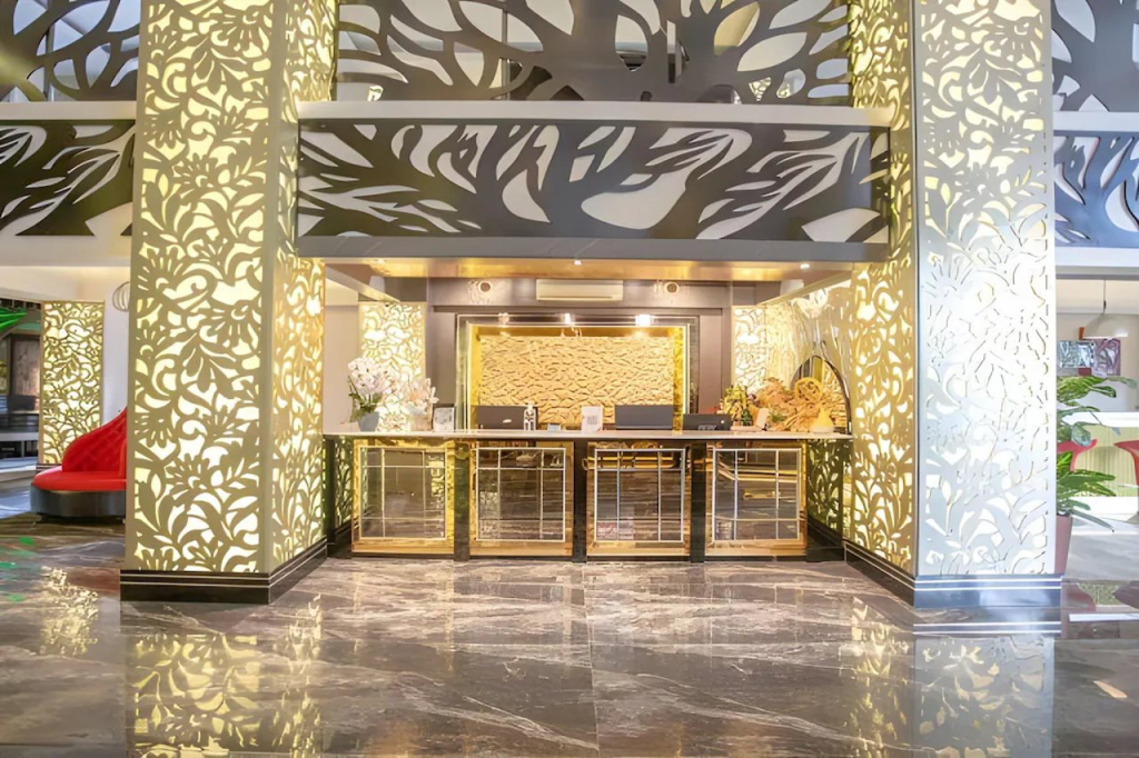 Avery De Grand City Hotel Bandung