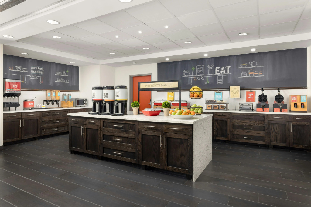 Hampton Inn & Suites - Napa, CA