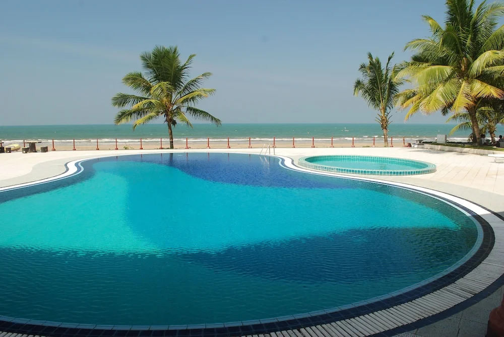 Golden Beach Resort Hotel