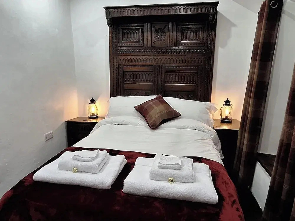 Field House Lodge