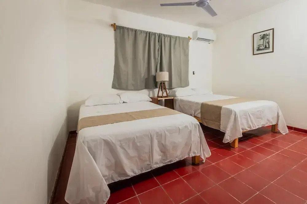 Creta Hotel & Suites