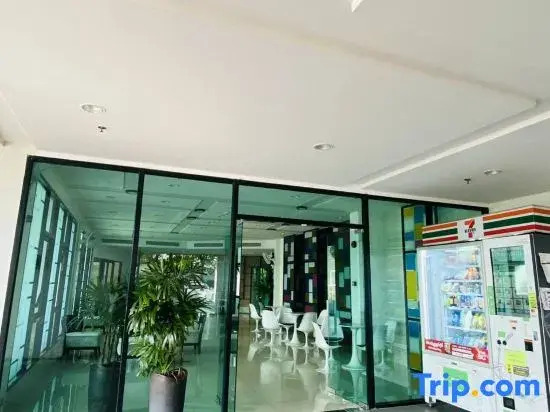 Vista Residence Old Town
