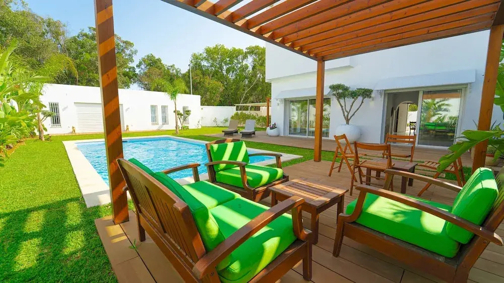 La Marina Secure Seaside With Pool