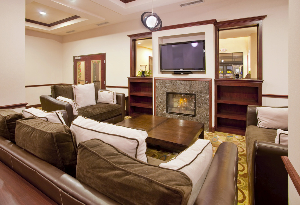 Holiday Inn Express & Suites Guthrie North Edmond by IHG