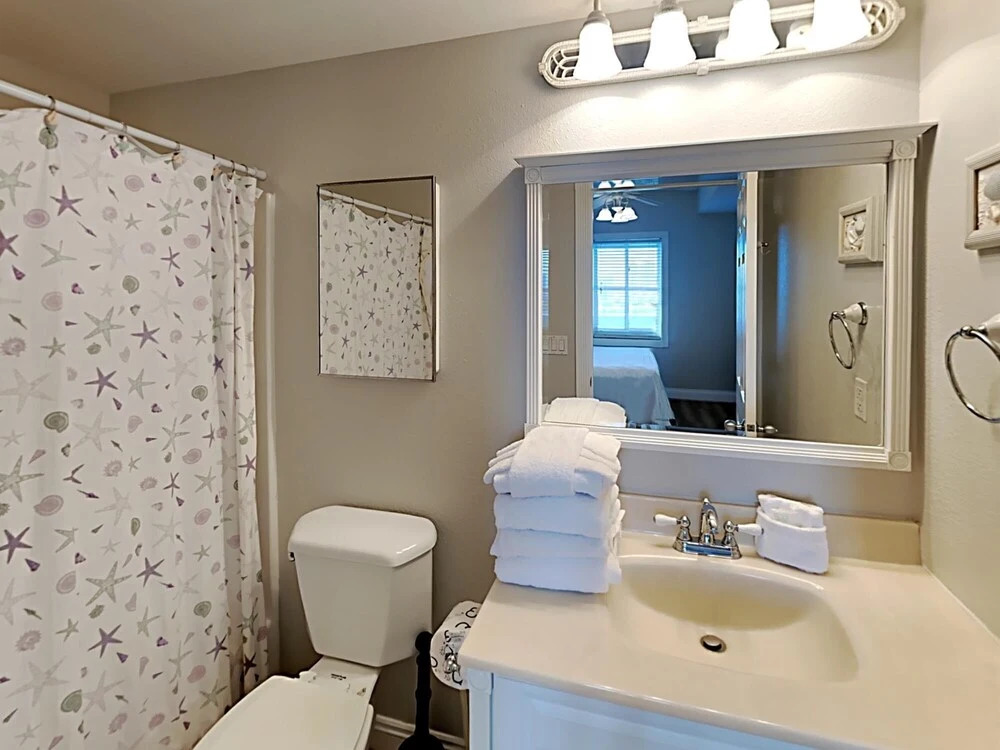 South Harbour #2F by Southern Vacation Rentals