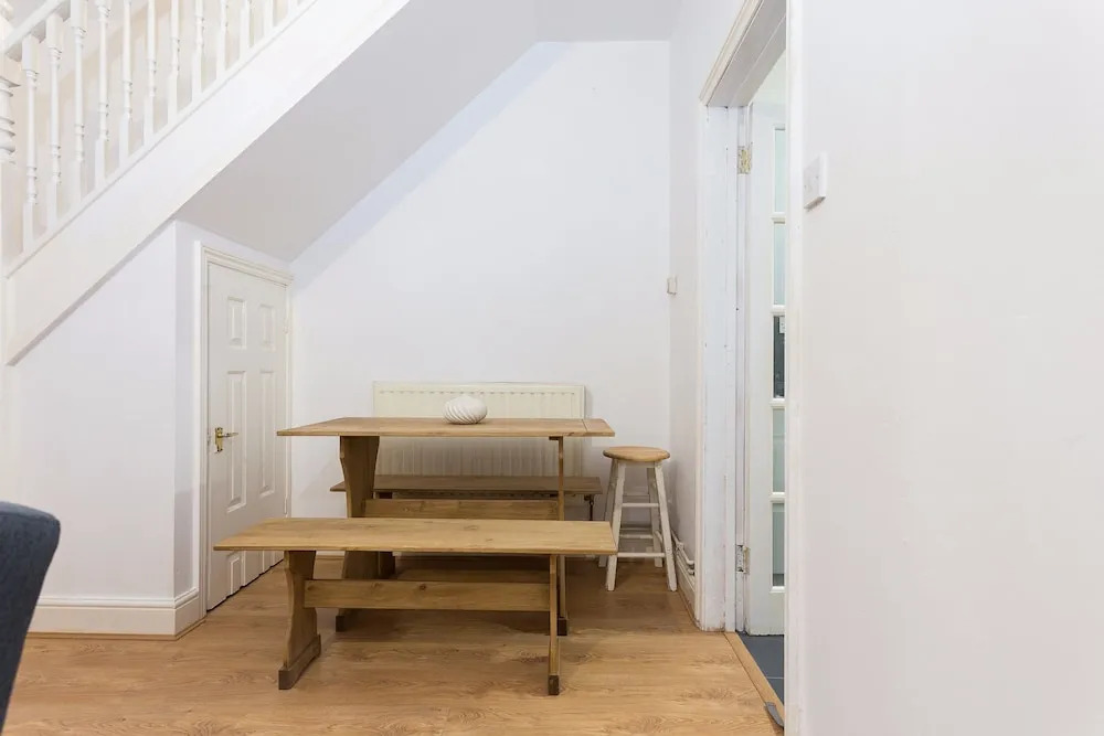 3 Bedroom House in Lewisham Sleeps 7
