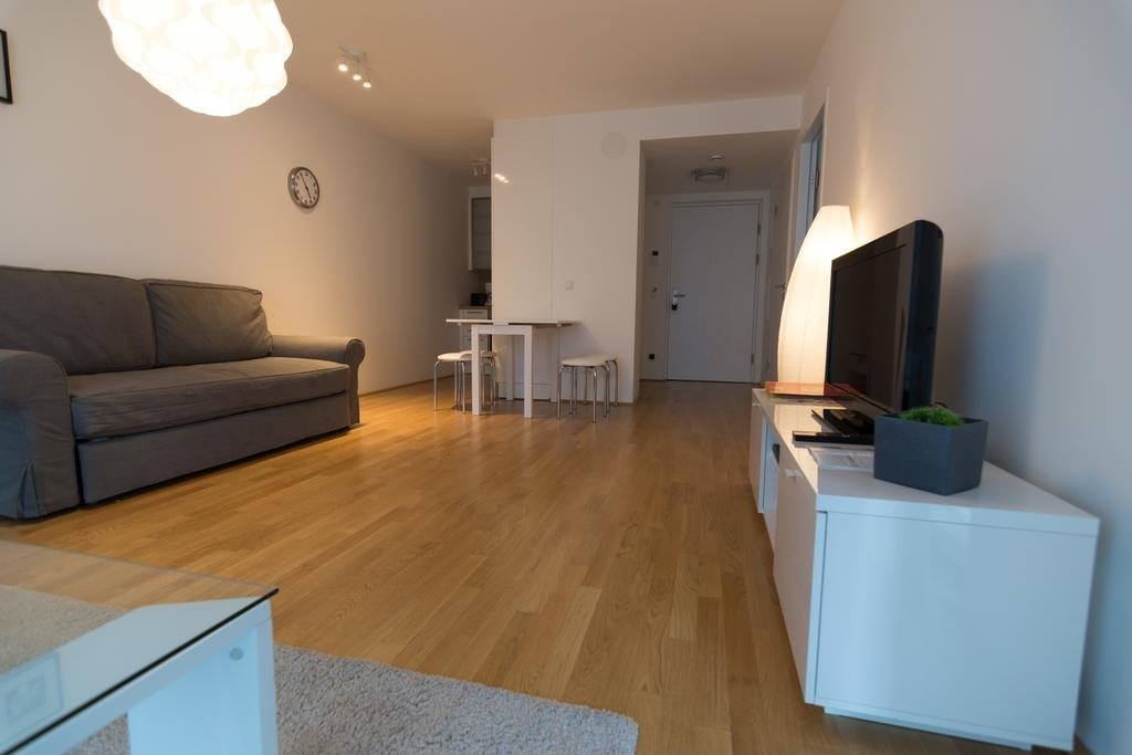 Apartment with parking on premise