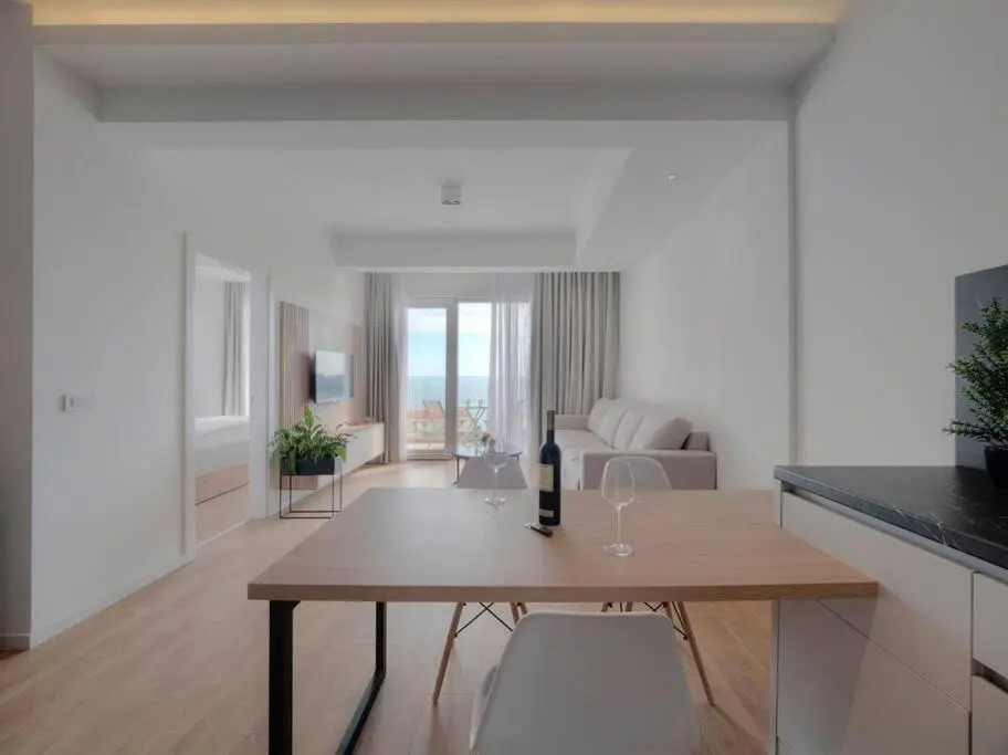 A24 Lovely Sea View one bedroom Apartment