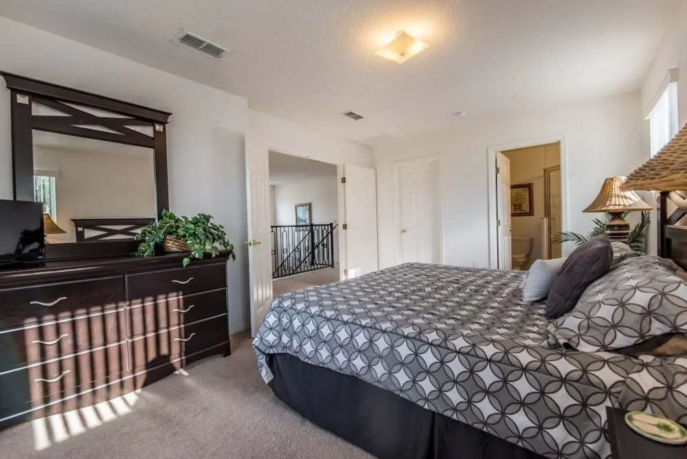 139 Minniehaha Circle House #34238