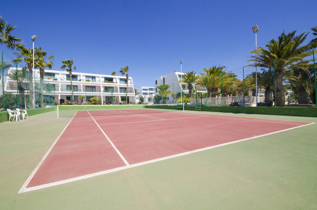 Apartamentos La Peñita