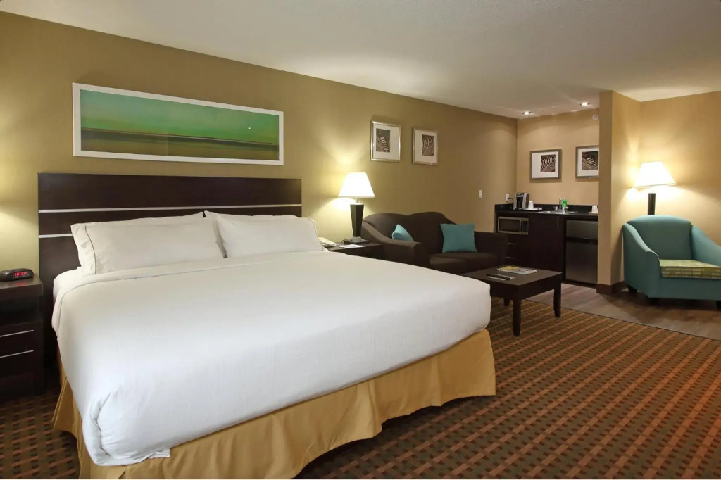 Holiday Inn Express Hotel & Suites Vernon by IHG