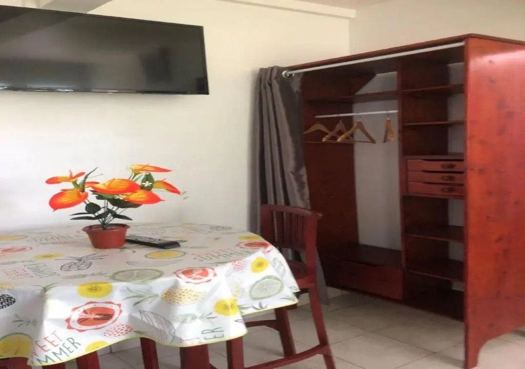 Location D'un Studio (Adults Only)