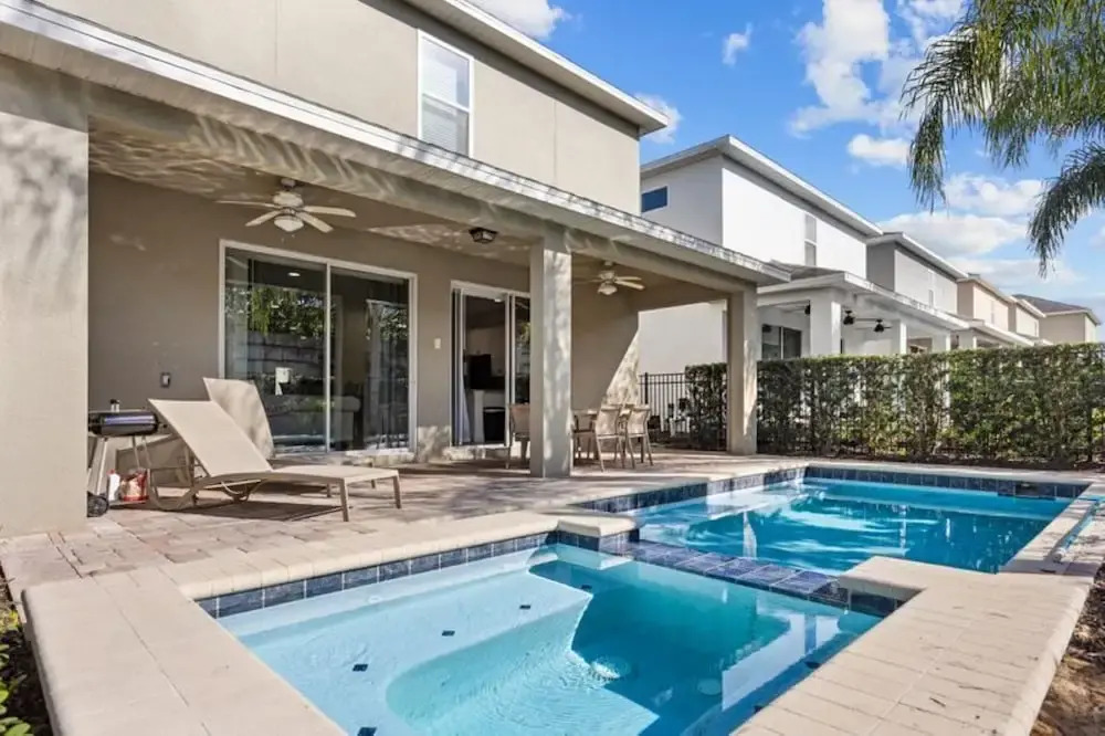 320-6-pc-pet Friendly 6 Bedroom Home With Game Room