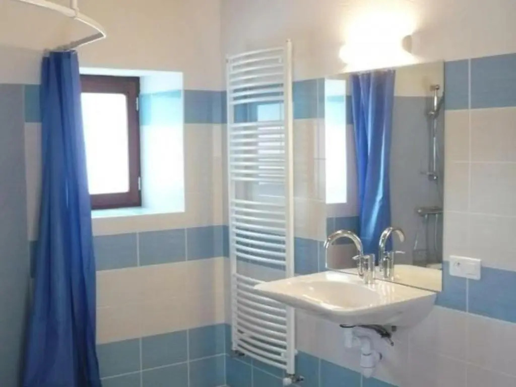 Gîte de charme pour 11 pers. avec animaux admis et poêle à bois, Livradois-Forez - FR-1-496-148