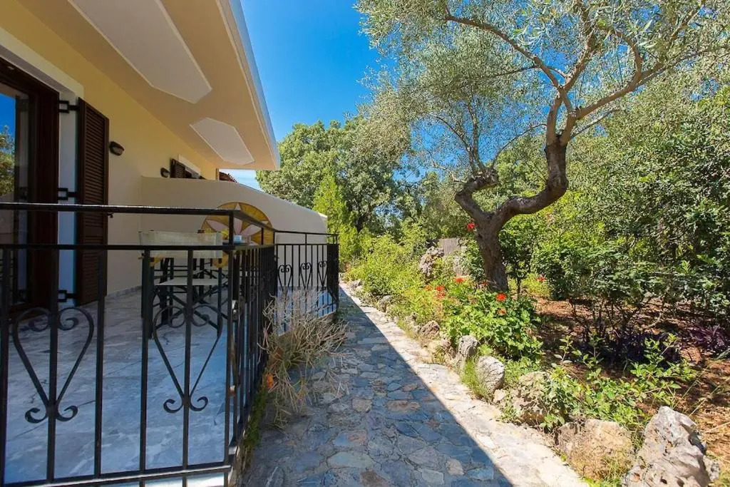 Aphrodite Villa