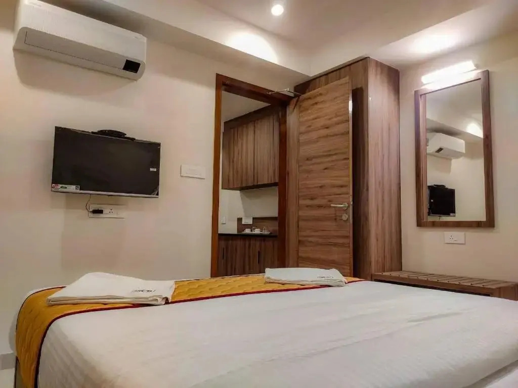 RR Mount Elite Suites