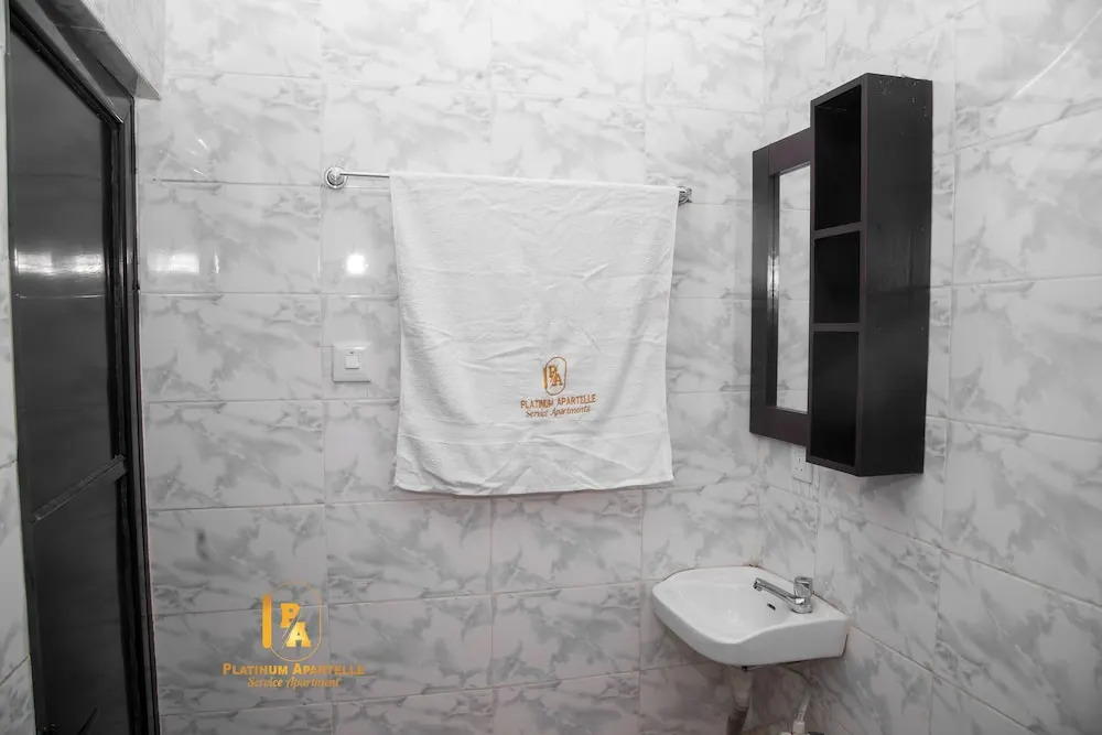 Platinum Apartelle