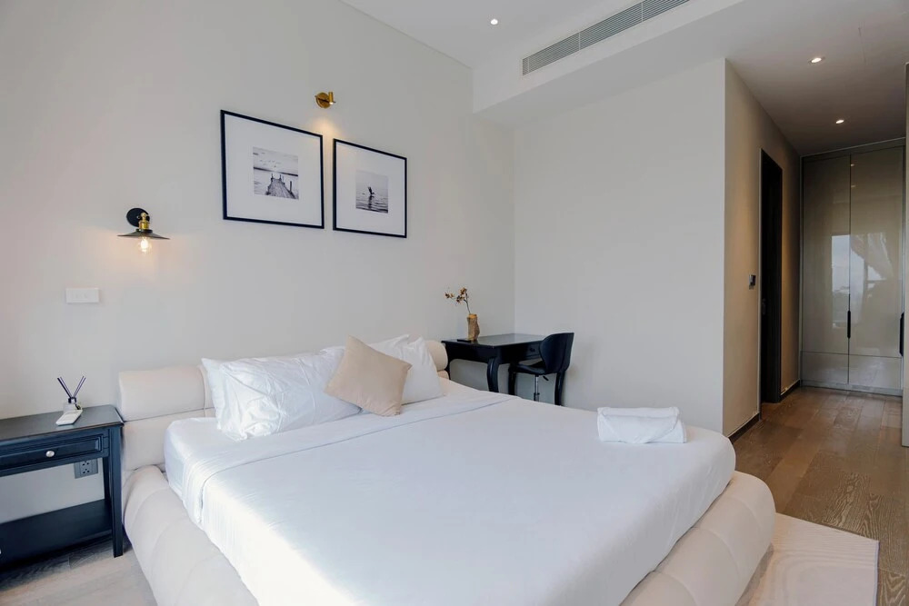 Le Places The Luxury MarQ Saigon Apartment